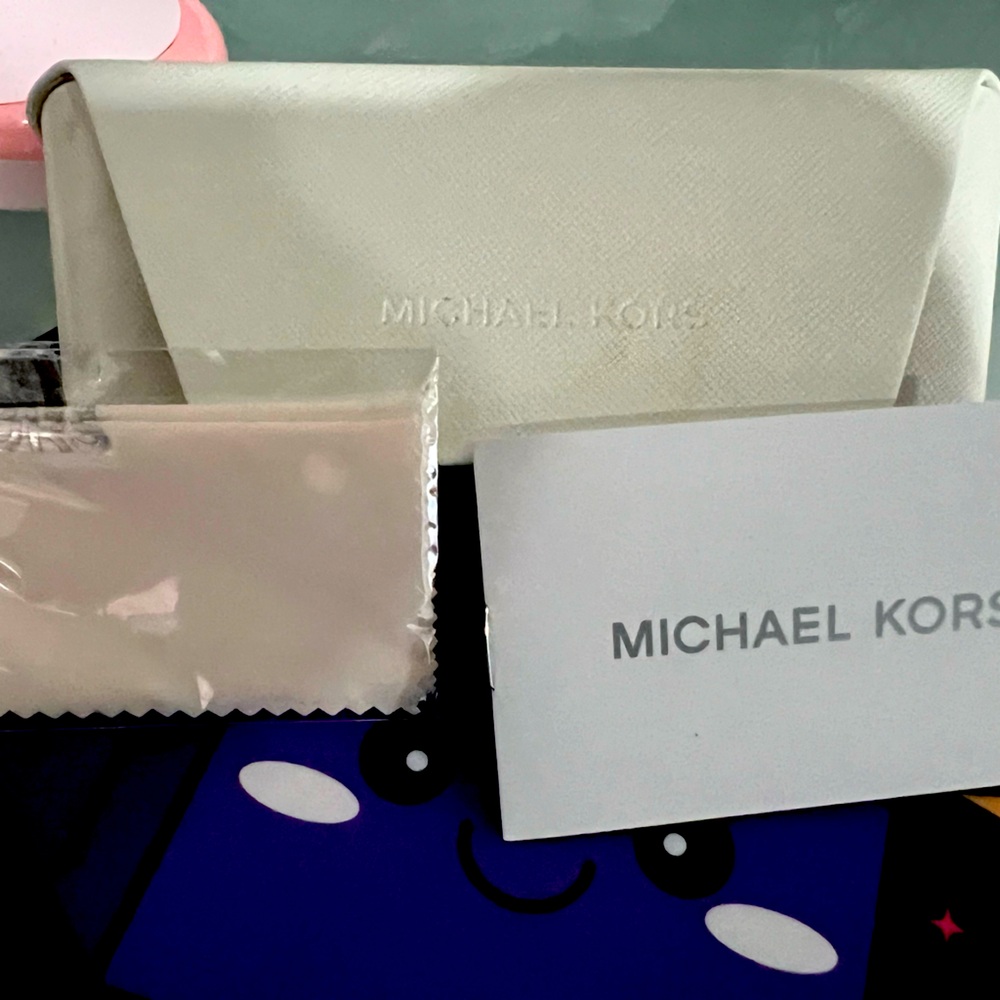 Michael Kors Case